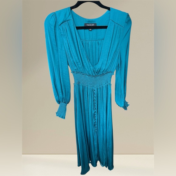 Ever New Evie Midi Dress - Picture 3 of 5